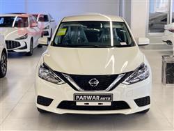 نيسان سيلفي